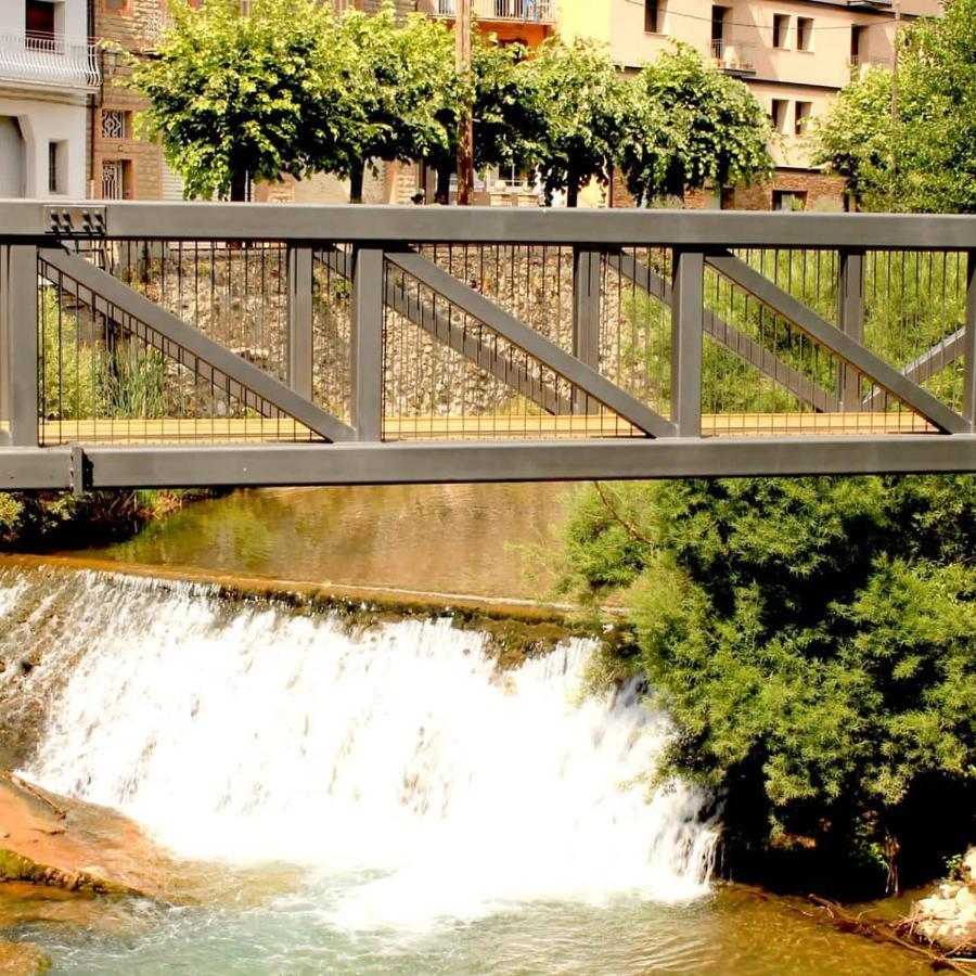 Hostal Fonda Cerdanya La Pobla de Lillet Luaran gambar